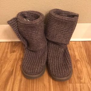 Bailey Button sweater Uggs - women’s size 7